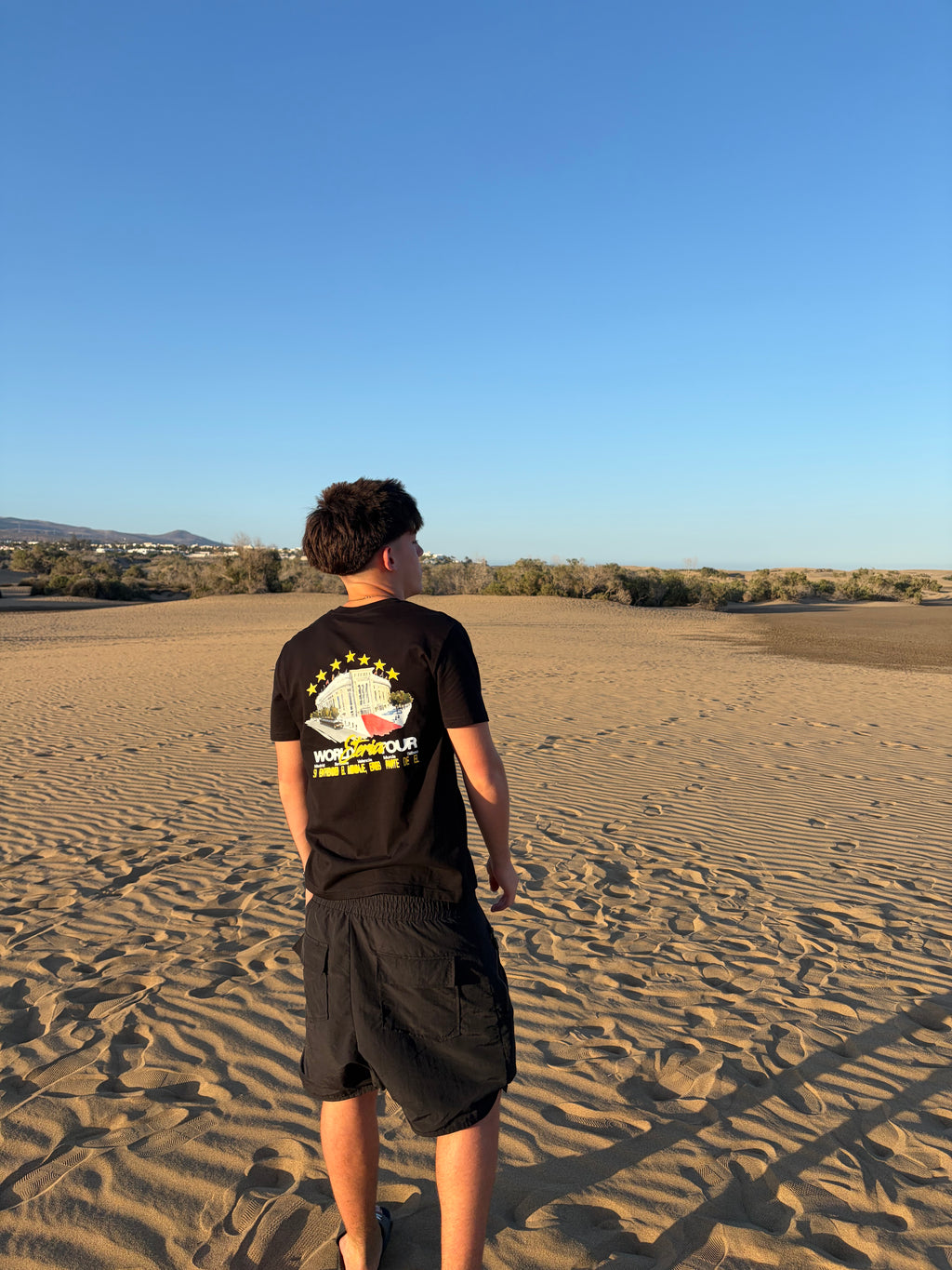 Eteria Black Tee